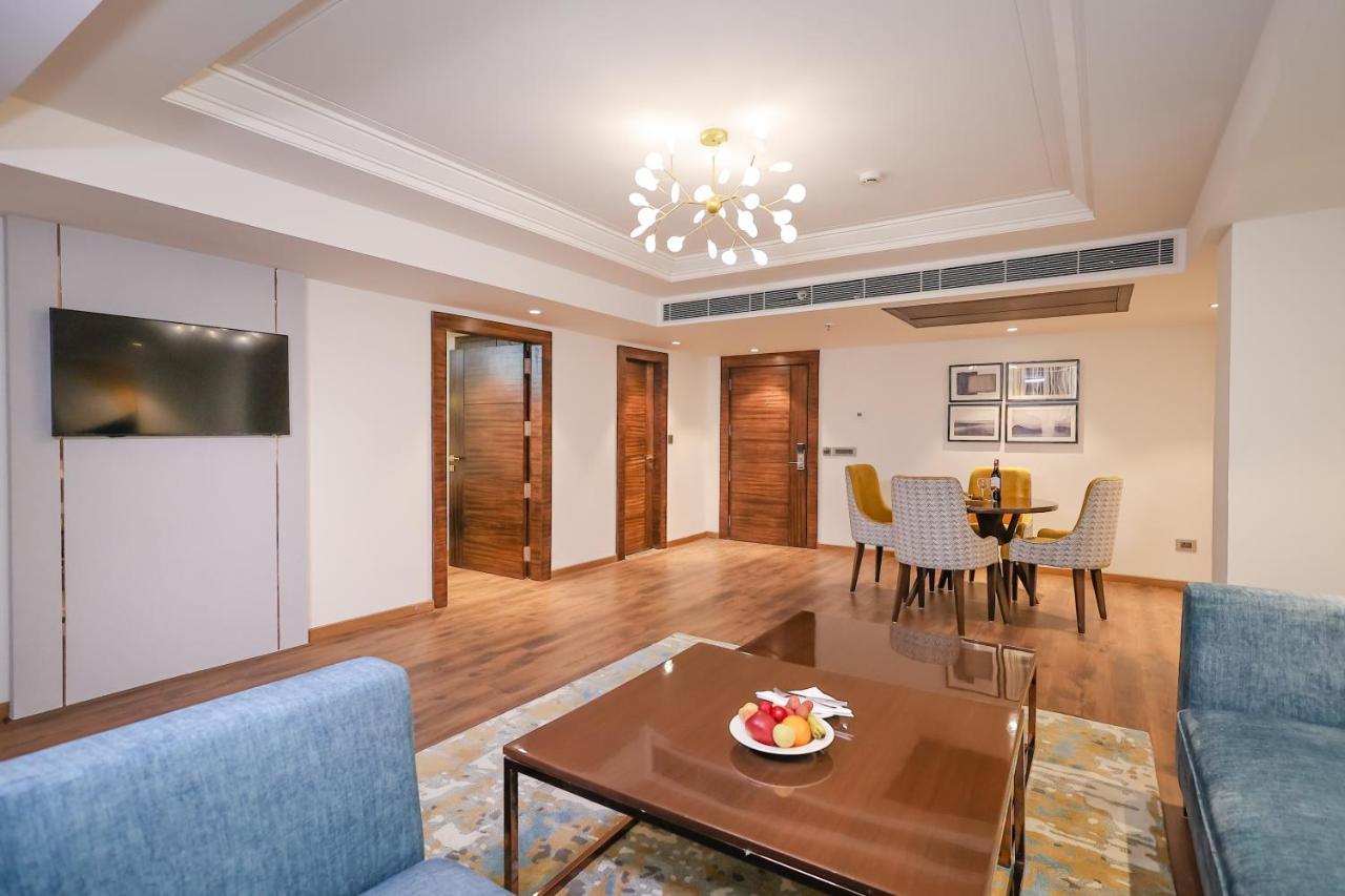 Regenta Dehradun By Royal Orchid Hotels Limited Bagian luar foto