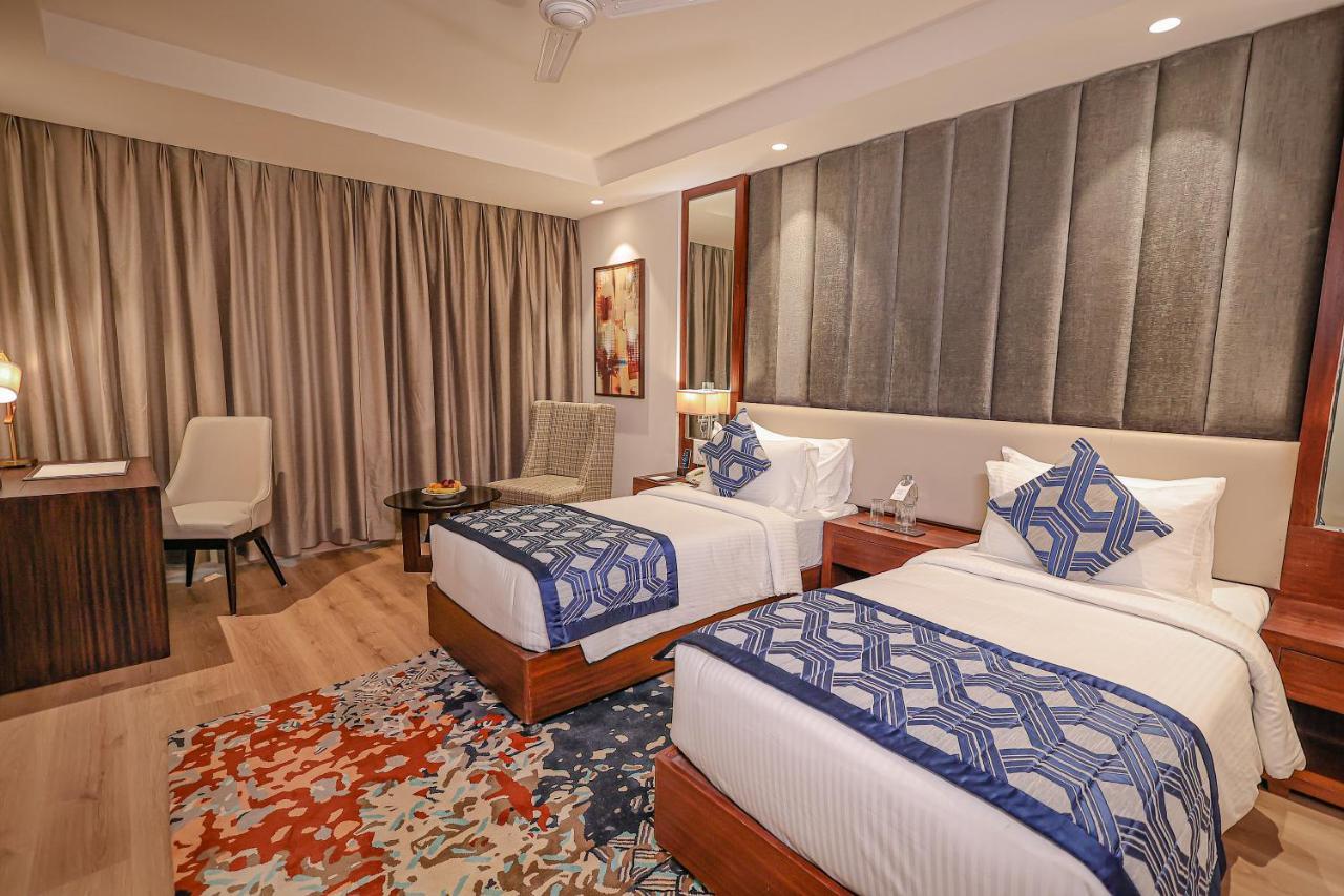 Regenta Dehradun By Royal Orchid Hotels Limited Bagian luar foto