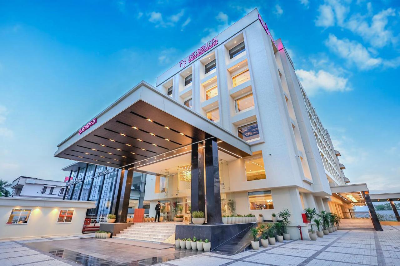 Regenta Dehradun By Royal Orchid Hotels Limited Bagian luar foto