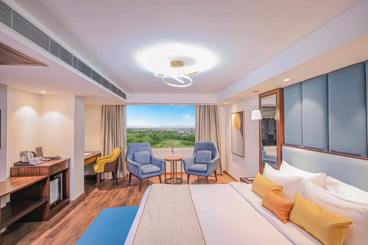 Regenta Dehradun By Royal Orchid Hotels Limited Bagian luar foto