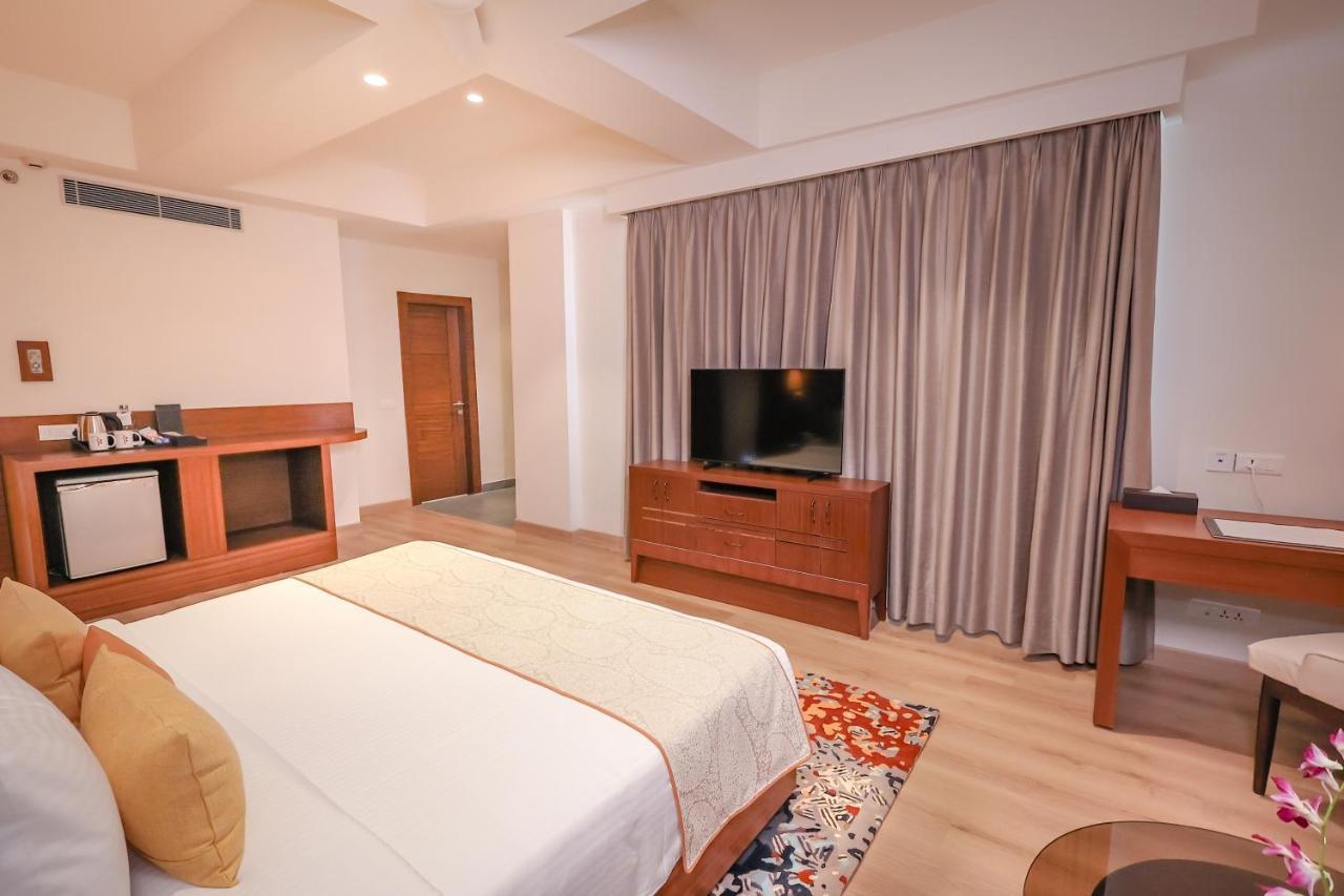 Regenta Dehradun By Royal Orchid Hotels Limited Bagian luar foto